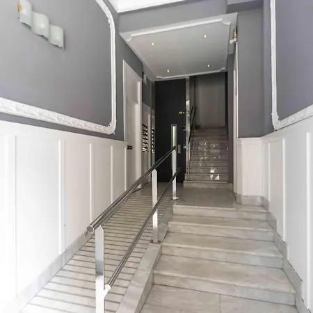 The Collection - San Martin Ii Apartment *